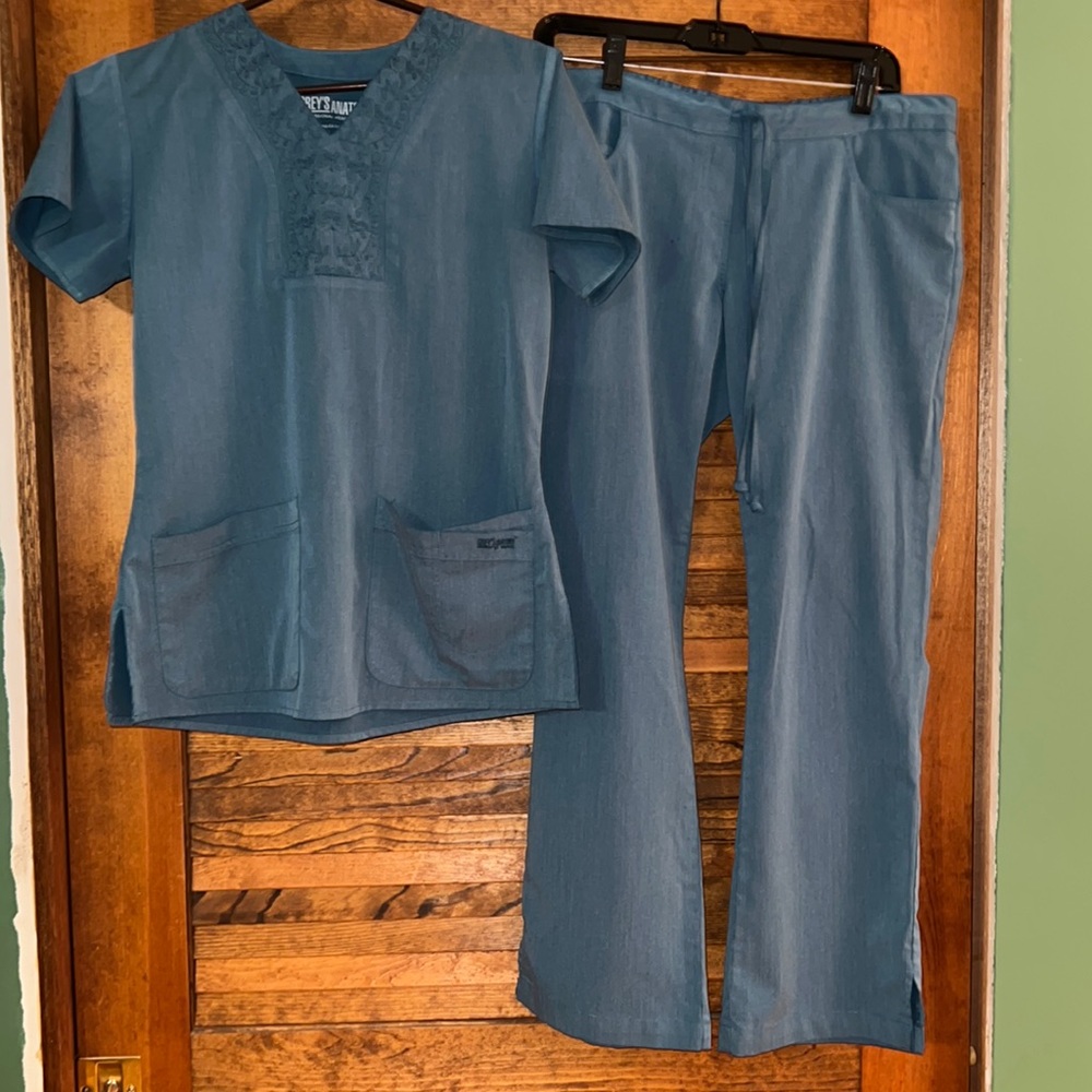 Grey’s Anatomy Teal Scrub set